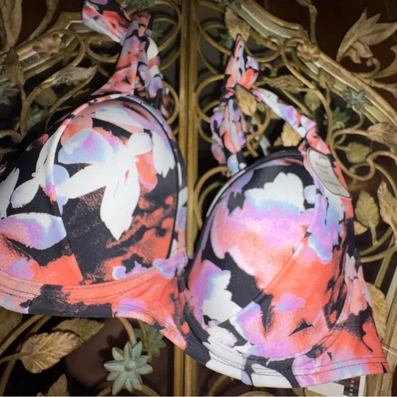 Time and Tru Floral Underwire Bikini Top - Picture 8 of 15